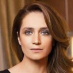 Виктория Исакова